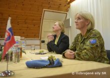 UNFICYP: ensk velenie vojenskej opercie na nvteve u jednotky SLOVCON
